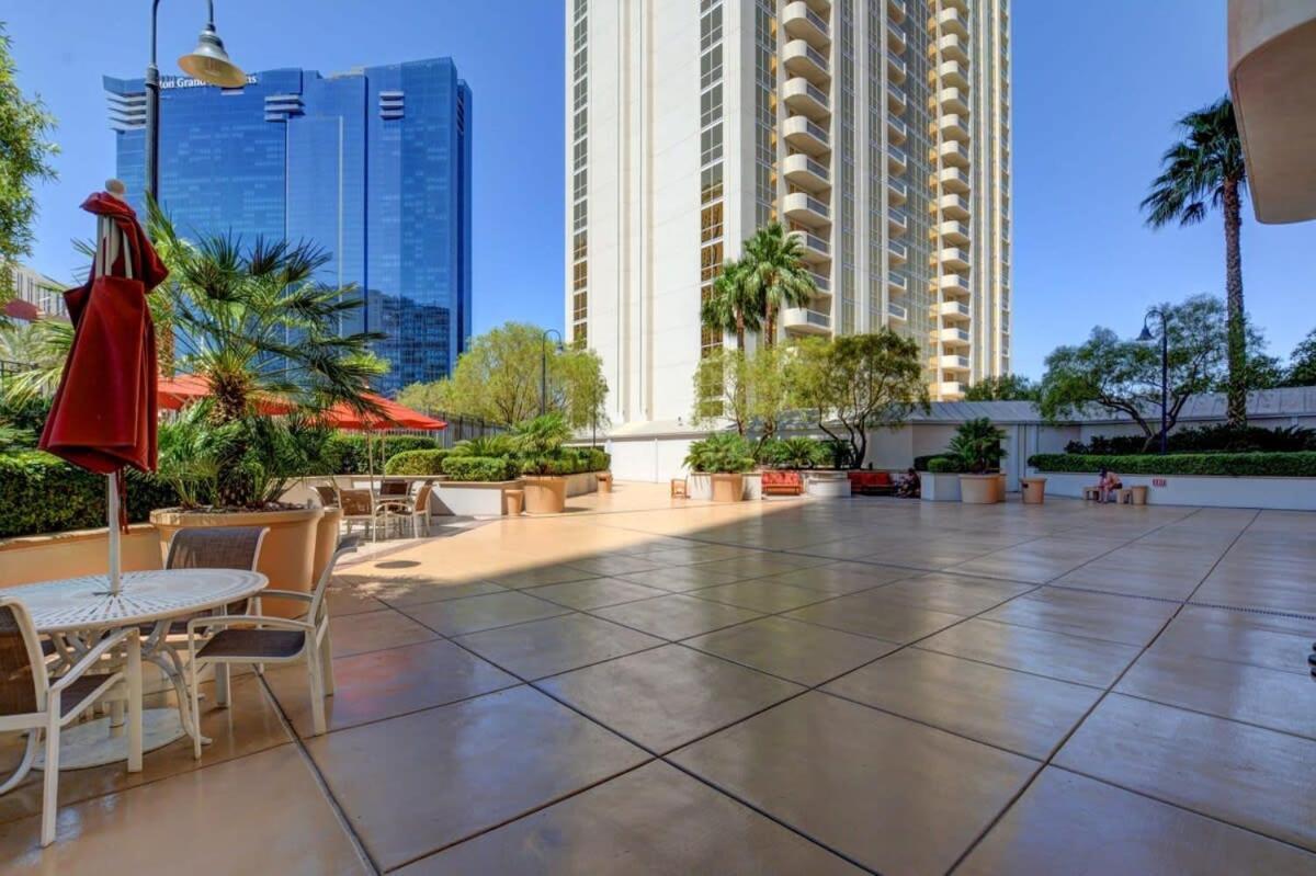 Mgm Signature-04-707 Strip View Balcony Studio Las Vegas Buitenkant foto